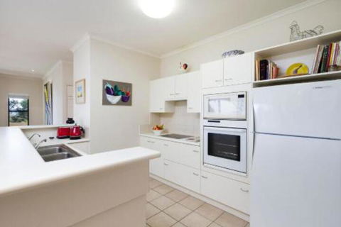 6 Avenal - Accommodation in Bendigo 4