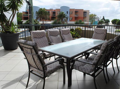 Breakwater Views Apartments - Holiday Melbourne 2