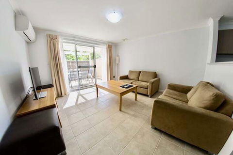 Sea Breeze - Broadwater - WA Accommodation 7