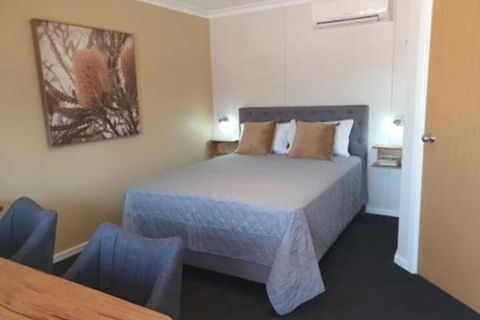 Cornwall House Accommodation - Hervey Bay Accommodation 0