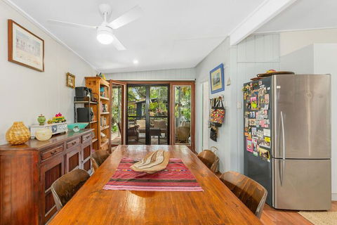 BEACH RETREAT - WA Accommodation 4