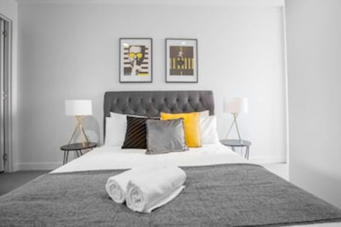 Elegant 2br@footscray Station - Accommodation Fremantle 0