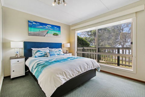 Oceans 11 - Whitsundays Tourism 6
