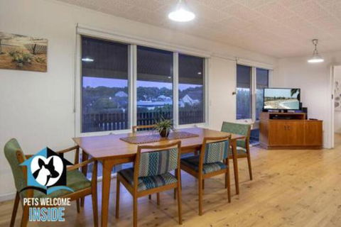 Retro Groovy Pad Pt Elliot - Holiday Jervis Bay 2