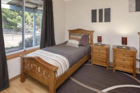 Acacia Ridge - Wagga Wagga Accommodation 0