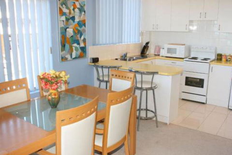 Seaview #2 2 / 171 Avoca Drive - Casino Accommodation 6