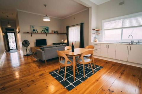 Stone At Rosewater Cosy Cottage Near Semaphore - Wagga Wagga Accommodation 3