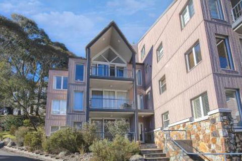Snowman 8 - Northern Rivers Accommodation 3