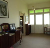 Claremont Farmhouse - Kingaroy Accommodation