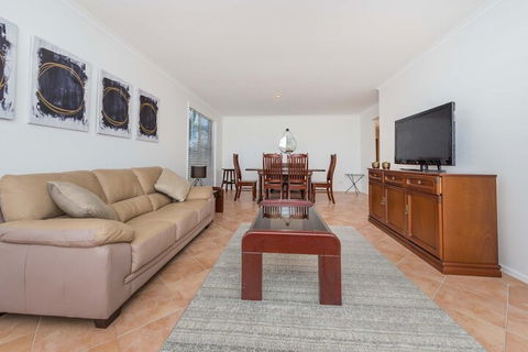 Mariner Beach House Salamander Bay - Casino Accommodation 6