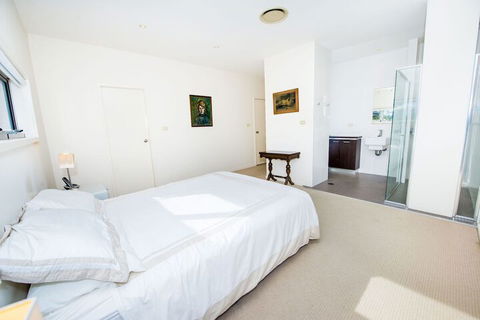 Soldiers Point Road 214a - Wagga Wagga Accommodation 2