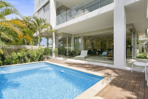 First Class Luxurious Apartment On Noosa River Unit 1 Wai Cocos 215 Gympie Terrace - Hobart Tourism 0