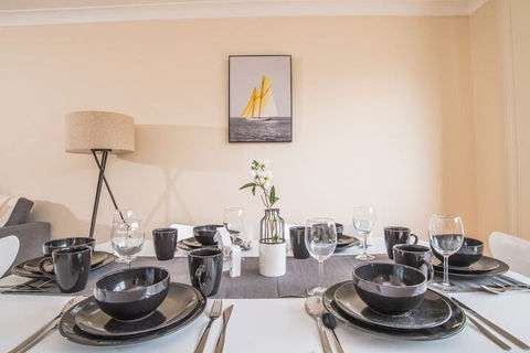True Comfort! 3bed2bath APT Near Ashfield Station! - Accommodation Find 3