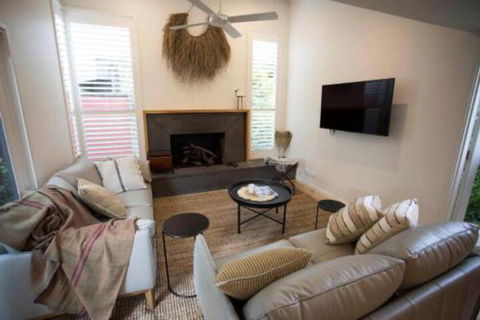 MONREPOS - Accommodation Newcastle 3