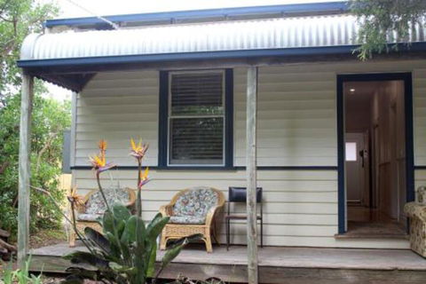 The Old Cottage At Cowes - Yamba Accommodation 4