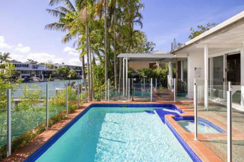 Waterfront On Witta Circle - Tweed Heads Accommodation 6