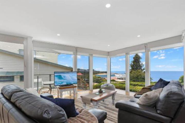 COASTAL HAVEN Panoramic Ocean Views - thumb 0