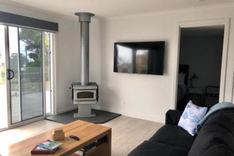 BINALONG BRAE At Bay Of Fires Two Bedroom Both With Ensuites - Accommodation Newcastle 3