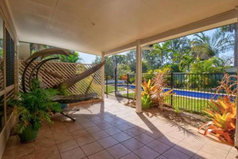 Sandy Feet Retreat Hervey Bay - Holiday Adelaide 0