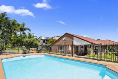 BB233 Banksia Beach Family Home 4 Bedrooms - Accommodation Broken Hill 0