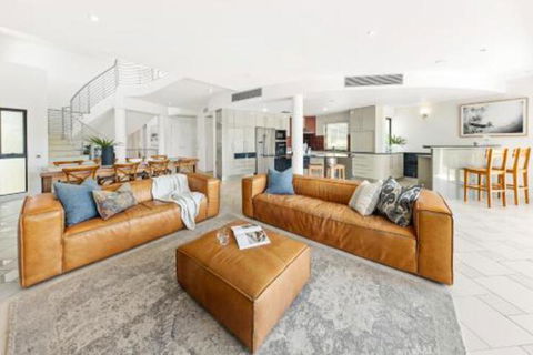19 Ross Crescent - Accommodation Newcastle 5
