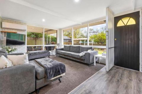 White On Wright Clare - WA Accommodation 5