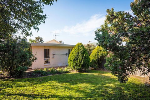 Pelican Lake Holiday House - Holiday Jervis Bay 1