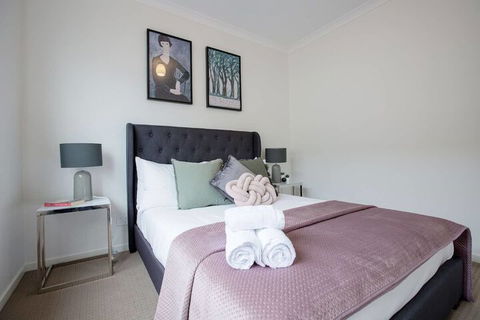 108spacious Point Cook Estate4br2btdoublegarage - Accommodation Australia 6