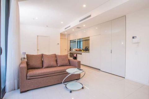 Spacious And Cozy Zetland Apartment - Northern Rivers Accommodation 3