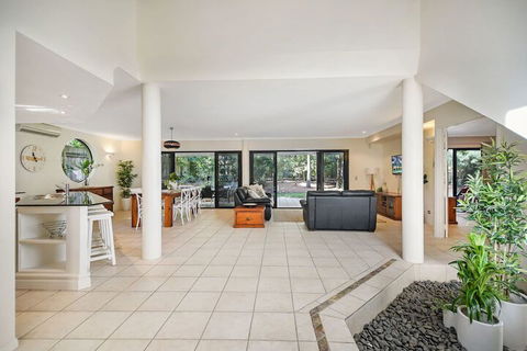 Home Away From Home, 38 Redwood Avenue, Marcus Beach, Noosa Area - Accommodation Newcastle 3