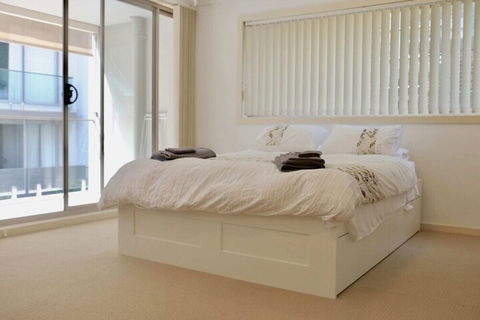 Manly Studio 2 Minutes From The Beach - Accommodation Asia 3