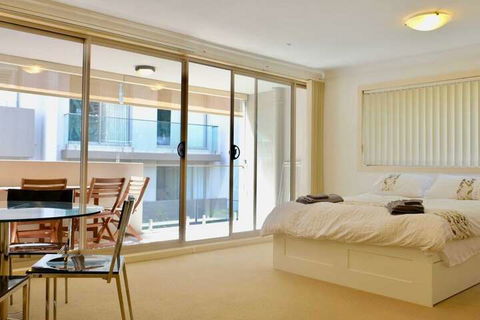 Manly Studio 2 Minutes From The Beach - Accommodation Asia 4