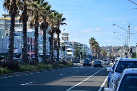 Bright & Breezy Bondi Beach Pad - Accommodation Find 1