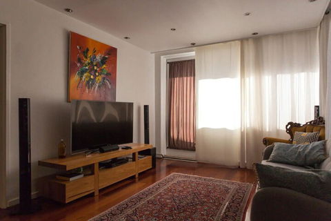 Bright & Spacious 2 Bedroom Apartment In Windsor - Accommodation Hamilton Island 3