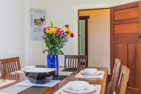 The Curtin Family Home - Wagga Wagga Accommodation 3
