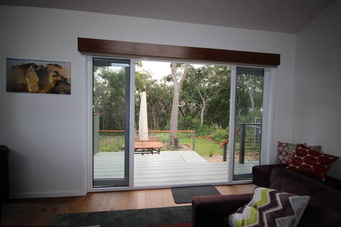 Ducknow On Braeside - Accommodation Asia 7