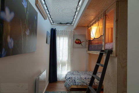 Ducknow On Braeside - Accommodation Asia 1