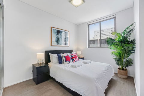 HomeHotel Comfy 2 Bedroom - Hervey Bay Accommodation 1