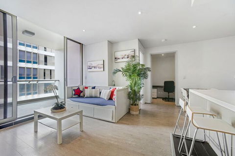 HomeHotel Comfy 2 Bedroom - Hervey Bay Accommodation 3