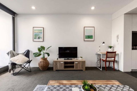 Spacious 1BD 50m From Chapel Street - Accommodation Hamilton Island 3