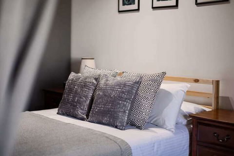 Spacious 1BD 50m From Chapel Street - Accommodation Hamilton Island 2