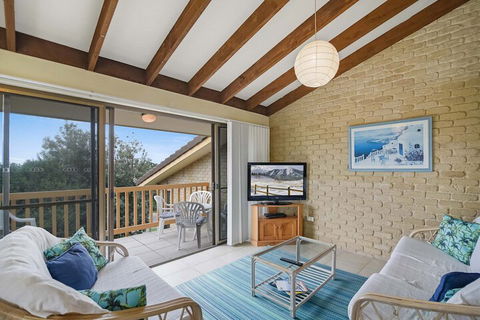 Galleries 3 - 3/28 Peregian Esplanade - Accommodation Newcastle 6