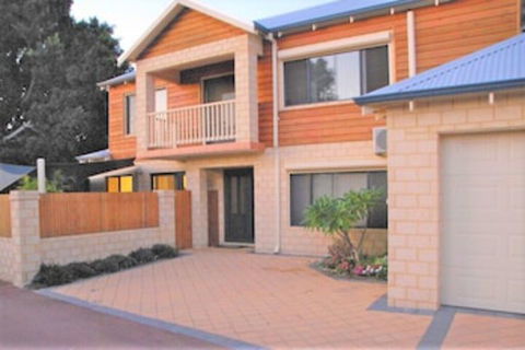 Terrific Townhouse - Holiday Jervis Bay 2
