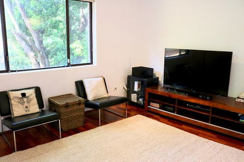 Spacious 3 Bedroom Apartment 20 Min To The CBD - Tourism Bookings 4