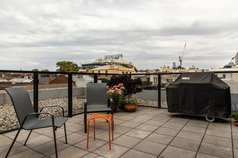Stylish 1 Bedroom Apartment In Bustling Richmond - Victoria Tourism 7