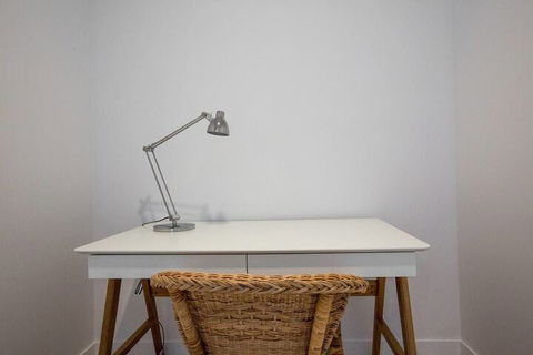 Simple And Cozy Apartment In Parkville - Wagga Wagga Accommodation 5