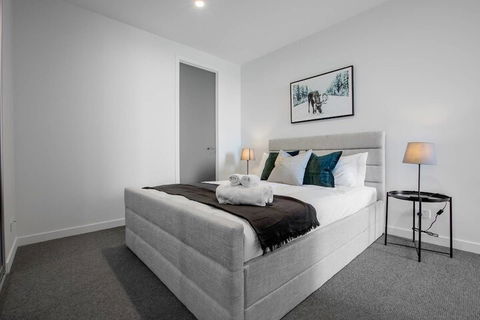 Simple And Cozy Apartment In Parkville - Wagga Wagga Accommodation 1