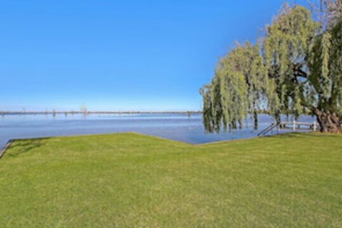 Waterfront 58 Yarrawonga - Accommodation Newcastle 0