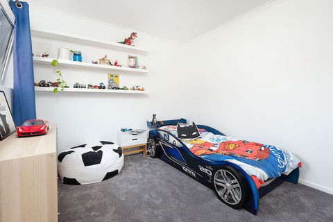 Large Family Home Bondi - Holiday Melbourne 5