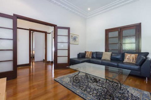 North Cottesloe Cottage - Accommodation Find 0